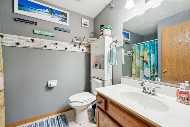 9213 S Aspen DRIVE #8, Oak Creek, WI 53154