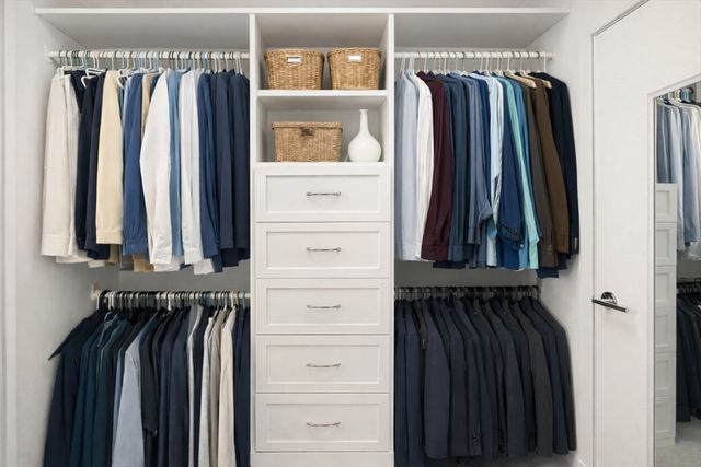 80 Fenwood Rd 706, Boston, MA 02115