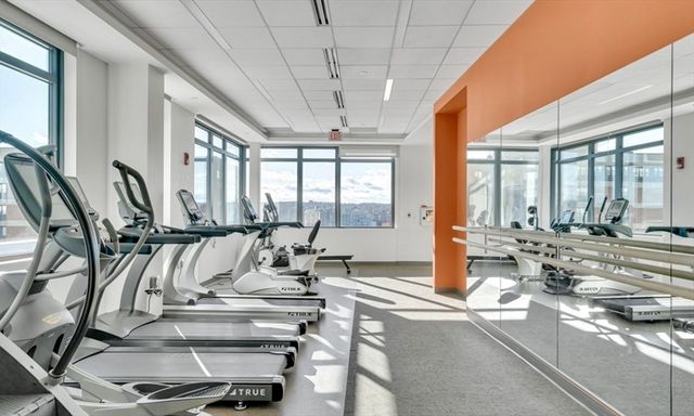 80 Fenwood Rd 706, Boston, MA 02115