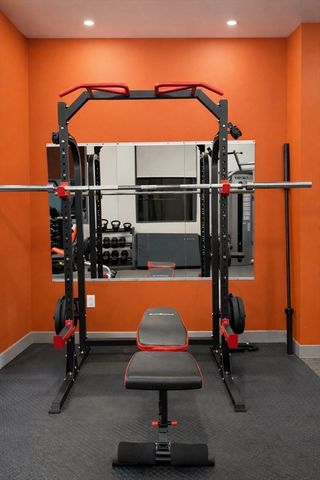 80 Fenwood Rd 706, Boston, MA 02115