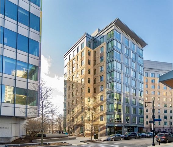 80 Fenwood Rd 706, Boston, MA 02115