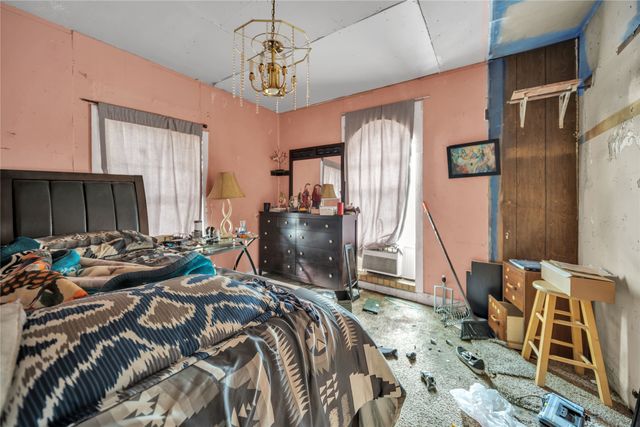 2746 Sharon Street, Dallas, TX 75211