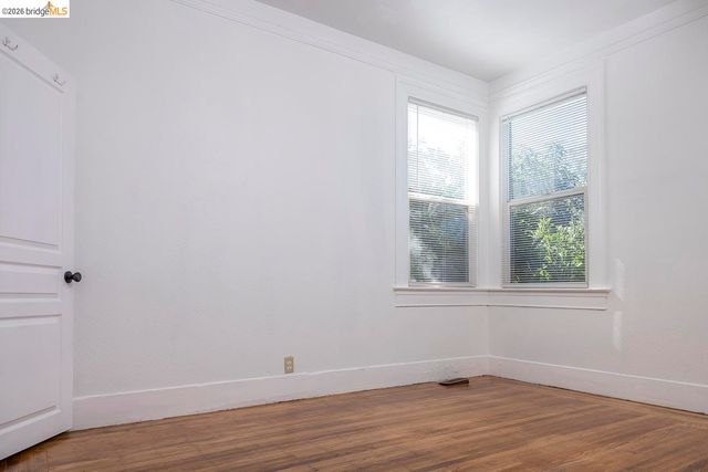2044 Austin, Oakland, CA 94601