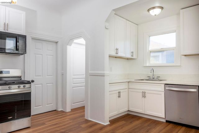 2044 Austin, Oakland, CA 94601