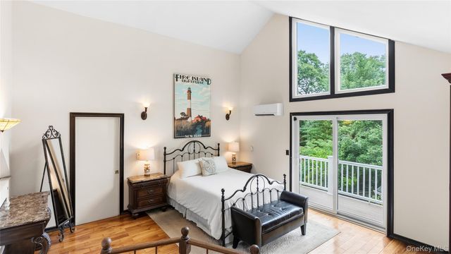 3 Ridge Road, Northport, NY 11768