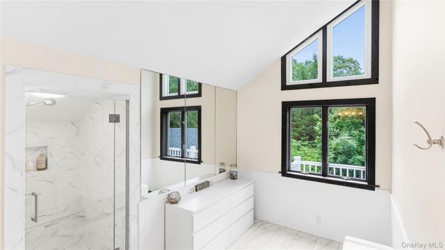 3 Ridge Road, Northport, NY 11768