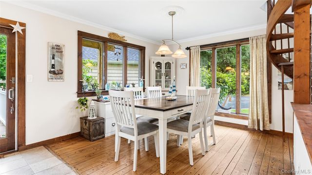 3 Ridge Road, Northport, NY 11768
