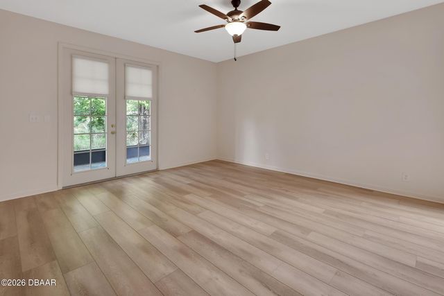 525 Heron Point Way, Deland, FL 32724