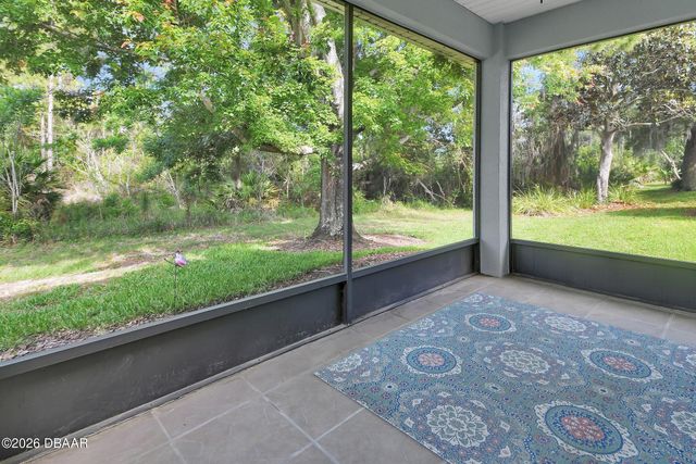 525 Heron Point Way, Deland, FL 32724