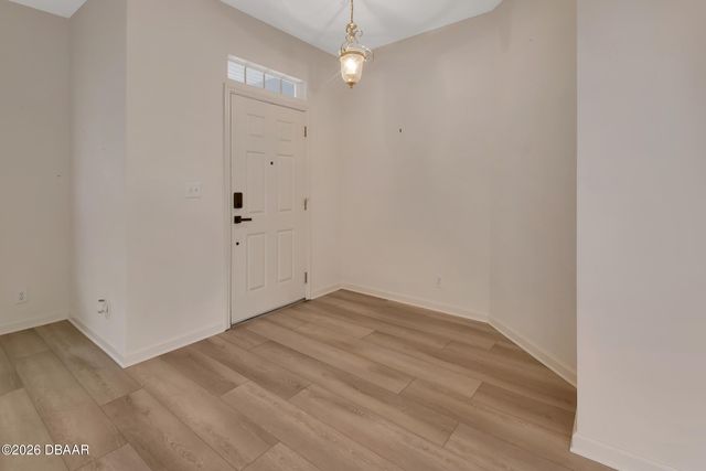 525 Heron Point Way, Deland, FL 32724