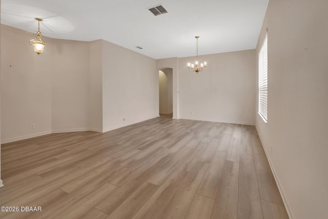 525 Heron Point Way, Deland, FL 32724