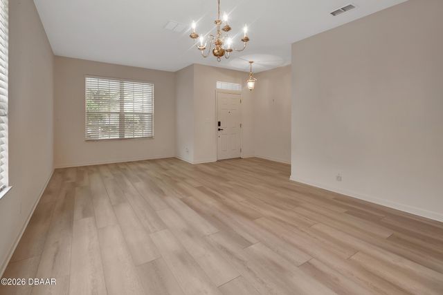 525 Heron Point Way, Deland, FL 32724