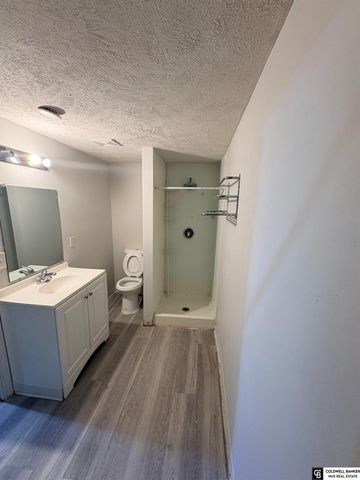 730 N 66th Street, Lincoln, NE 68505