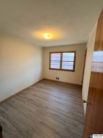 730 N 66th Street, Lincoln, NE 68505