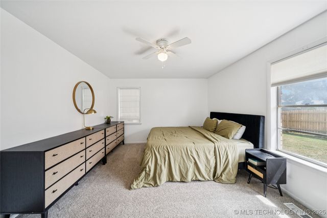 1720 E 57th Place, Tulsa, OK 74105