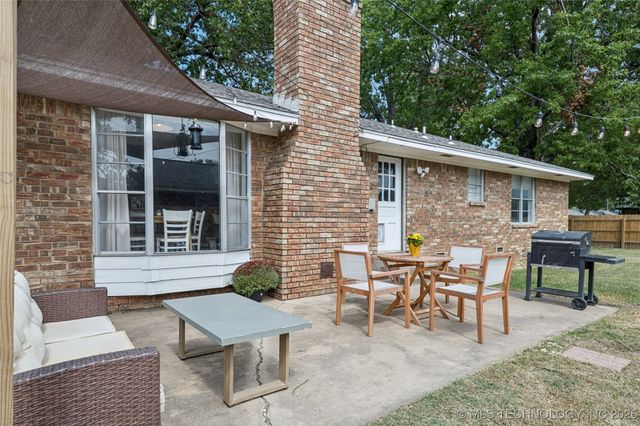 1720 E 57th Place, Tulsa, OK 74105