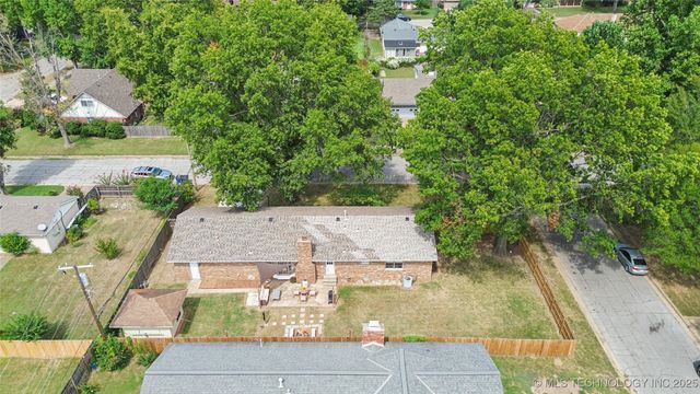 1720 E 57th Place, Tulsa, OK 74105
