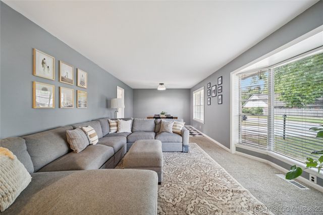 1720 E 57th Place, Tulsa, OK 74105