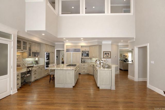 39 Longmeadow, Pine Bluff, AR 71603