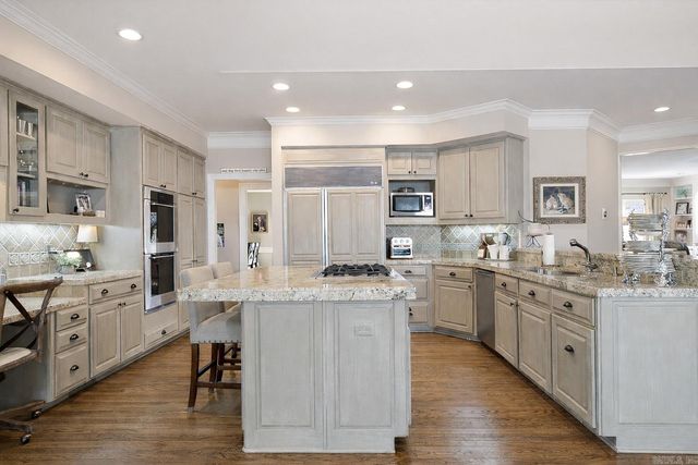 39 Longmeadow, Pine Bluff, AR 71603