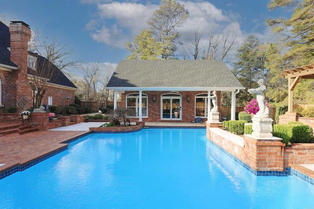 39 Longmeadow, Pine Bluff, AR 71603