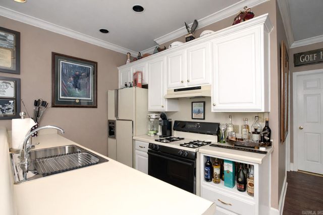 39 Longmeadow, Pine Bluff, AR 71603