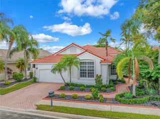 1545 W Lacosta Drive W, Pembroke Pines, FL 33027