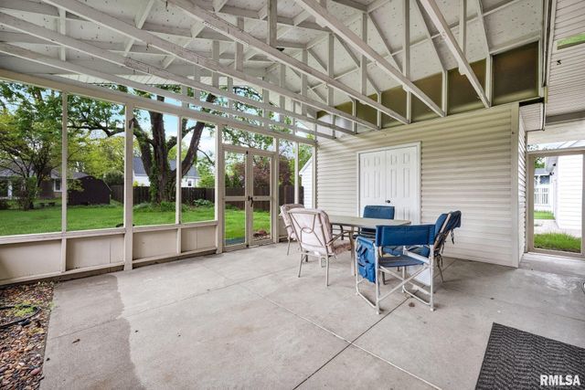 219 W BIRCHWOOD Street, Morton, IL 61550
