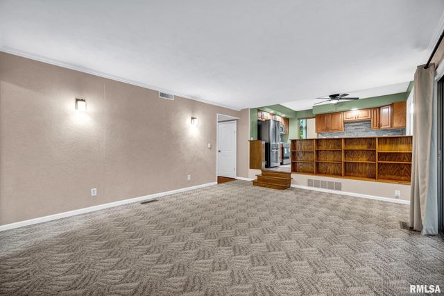 219 W BIRCHWOOD Street, Morton, IL 61550