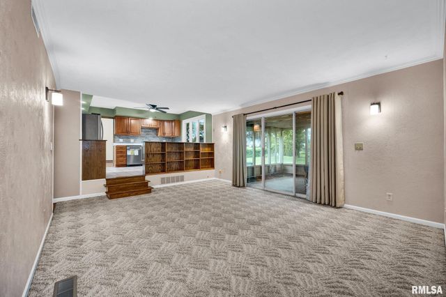 219 W BIRCHWOOD Street, Morton, IL 61550