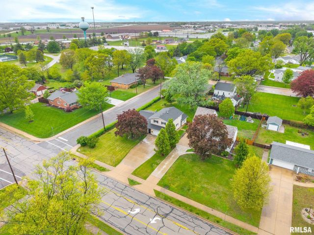 219 W BIRCHWOOD Street, Morton, IL 61550