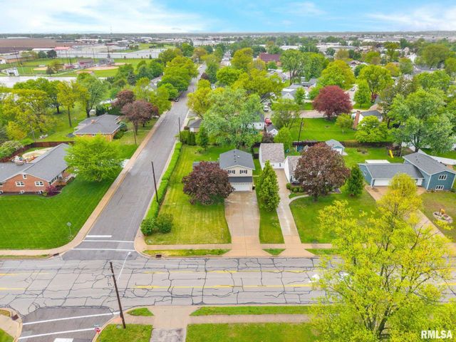 219 W BIRCHWOOD Street, Morton, IL 61550