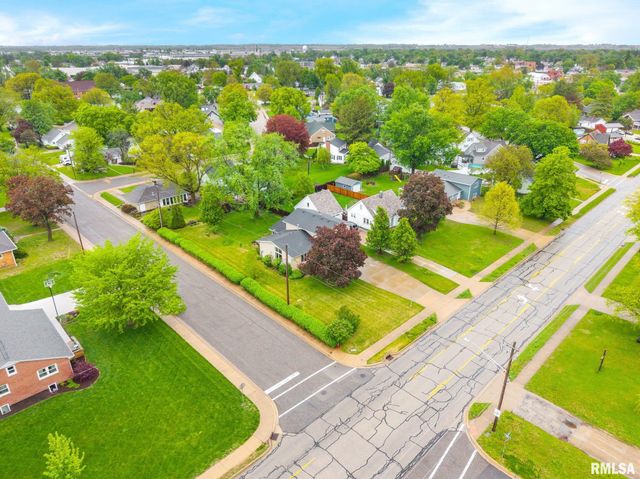 219 W BIRCHWOOD Street, Morton, IL 61550