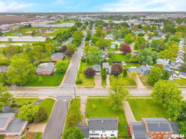 219 W BIRCHWOOD Street, Morton, IL 61550