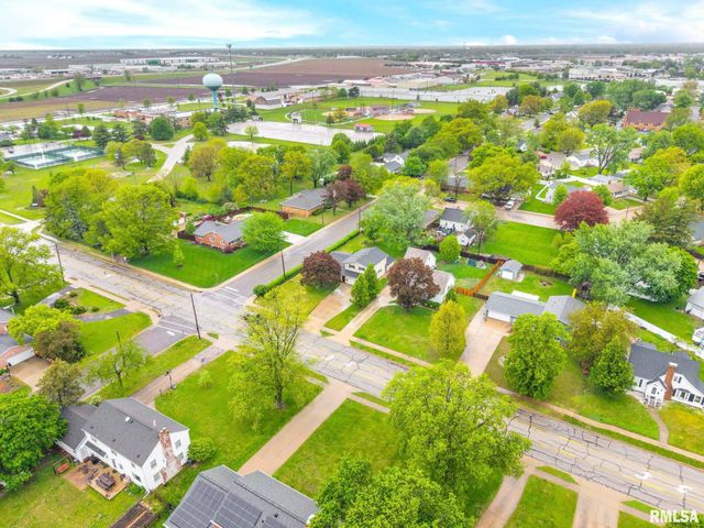 219 W BIRCHWOOD Street, Morton, IL 61550