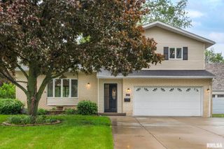 219 W BIRCHWOOD Street, Morton, IL 61550