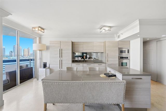 3530 Mystic Pointe Drive 1714, Aventura, FL 33180