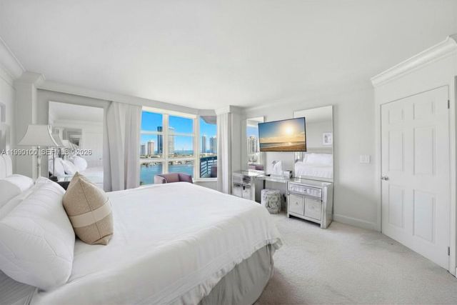 3530 Mystic Pointe Drive 1714, Aventura, FL 33180