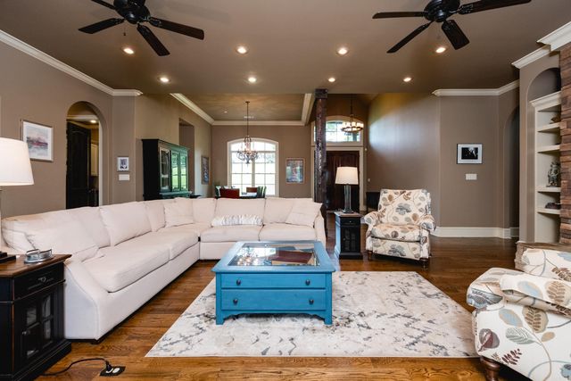 21201 Valley View Cove, Roland, AR 72135