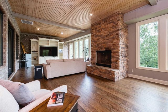 21201 Valley View Cove, Roland, AR 72135
