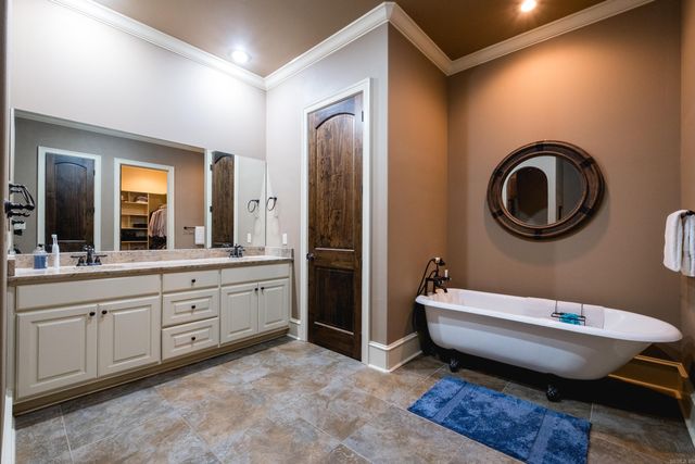21201 Valley View Cove, Roland, AR 72135