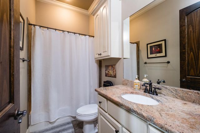 21201 Valley View Cove, Roland, AR 72135