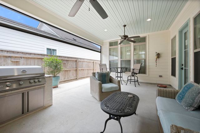 556 Glenthorne Dr, Gonzales, LA 70737