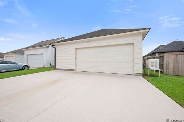 556 Glenthorne Dr, Gonzales, LA 70737