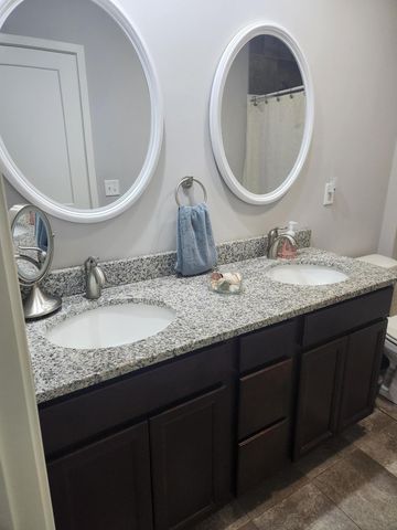 702 19th Street SE, Demotte, IN 46310