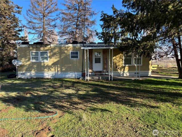 2284 W Rainier Road, Othello, WA 99344