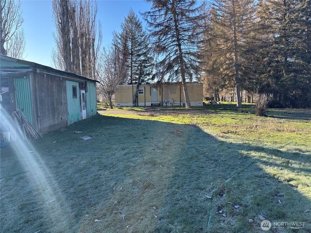 2284 W Rainier Road, Othello, WA 99344