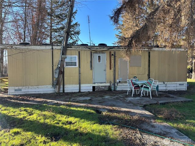 2284 W Rainier Road, Othello, WA 99344