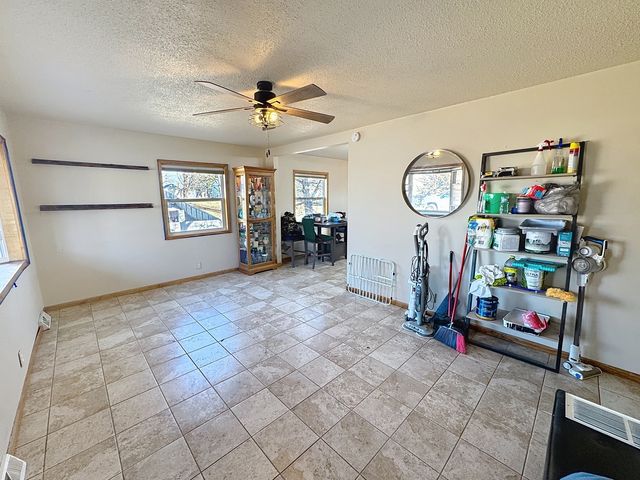 221 W Meuse Street, Blue Grass, IA 52726