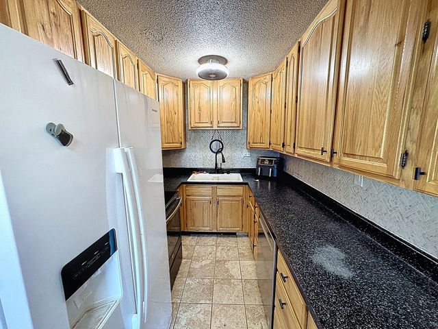 221 W Meuse Street, Blue Grass, IA 52726